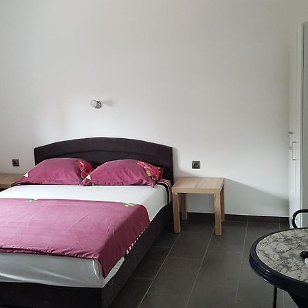 Apartments Star With Pool Biograd Na Moru Exterior foto