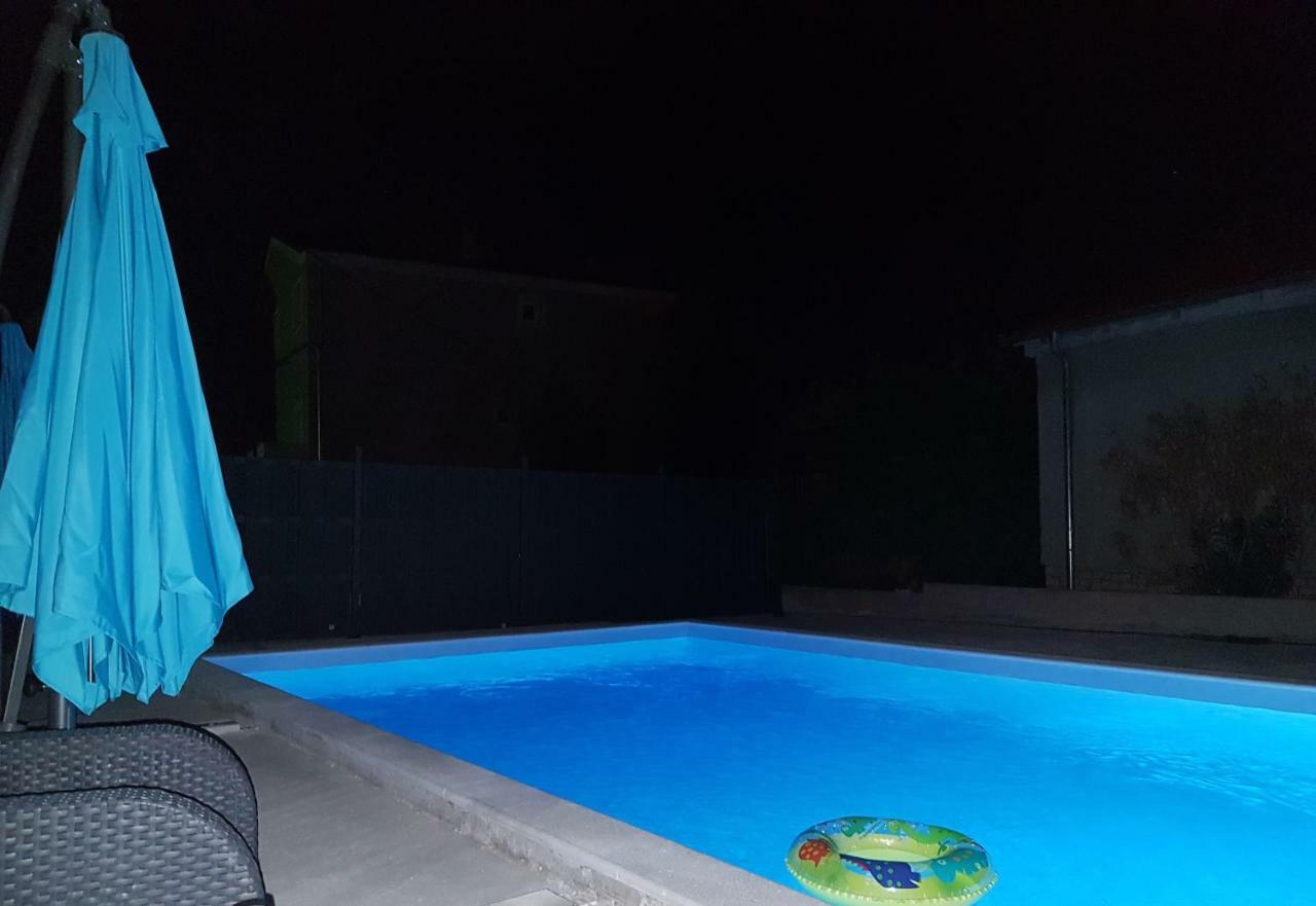 Apartments Star With Pool Biograd Na Moru Exterior foto